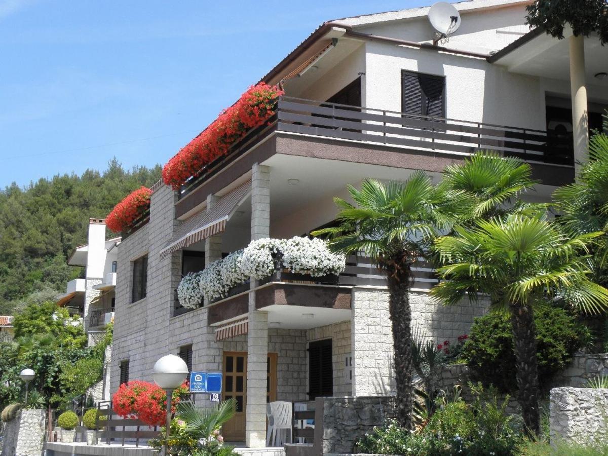 Apartments With A Parking Space Rabac, Labin - 13151 Dış mekan fotoğraf